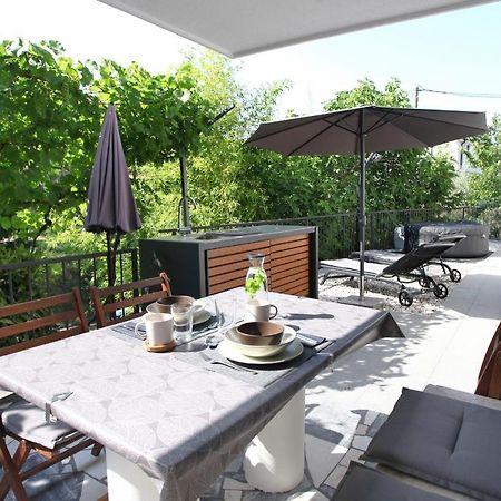 Modern Apartment Parenzana Izma Порторож Экстерьер фото