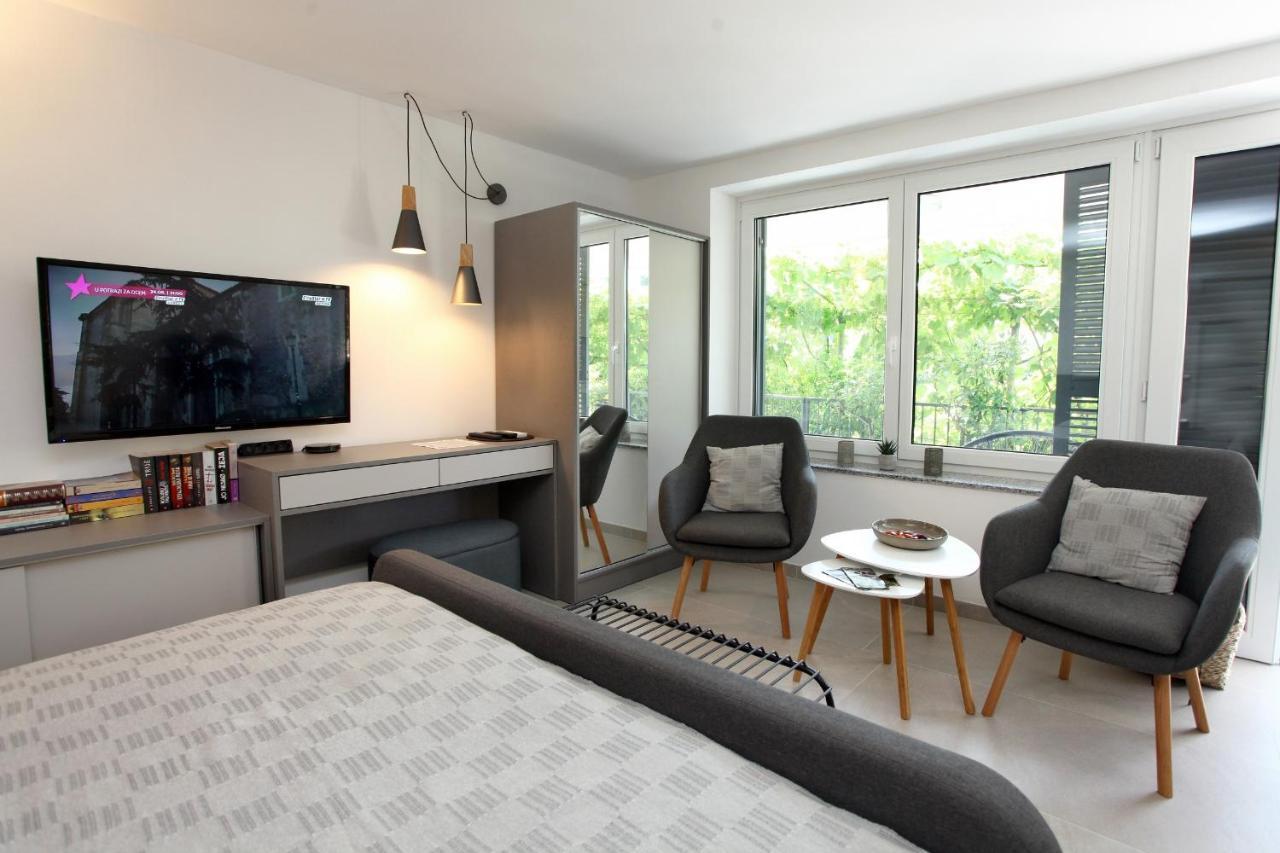 Modern Apartment Parenzana Izma Порторож Экстерьер фото