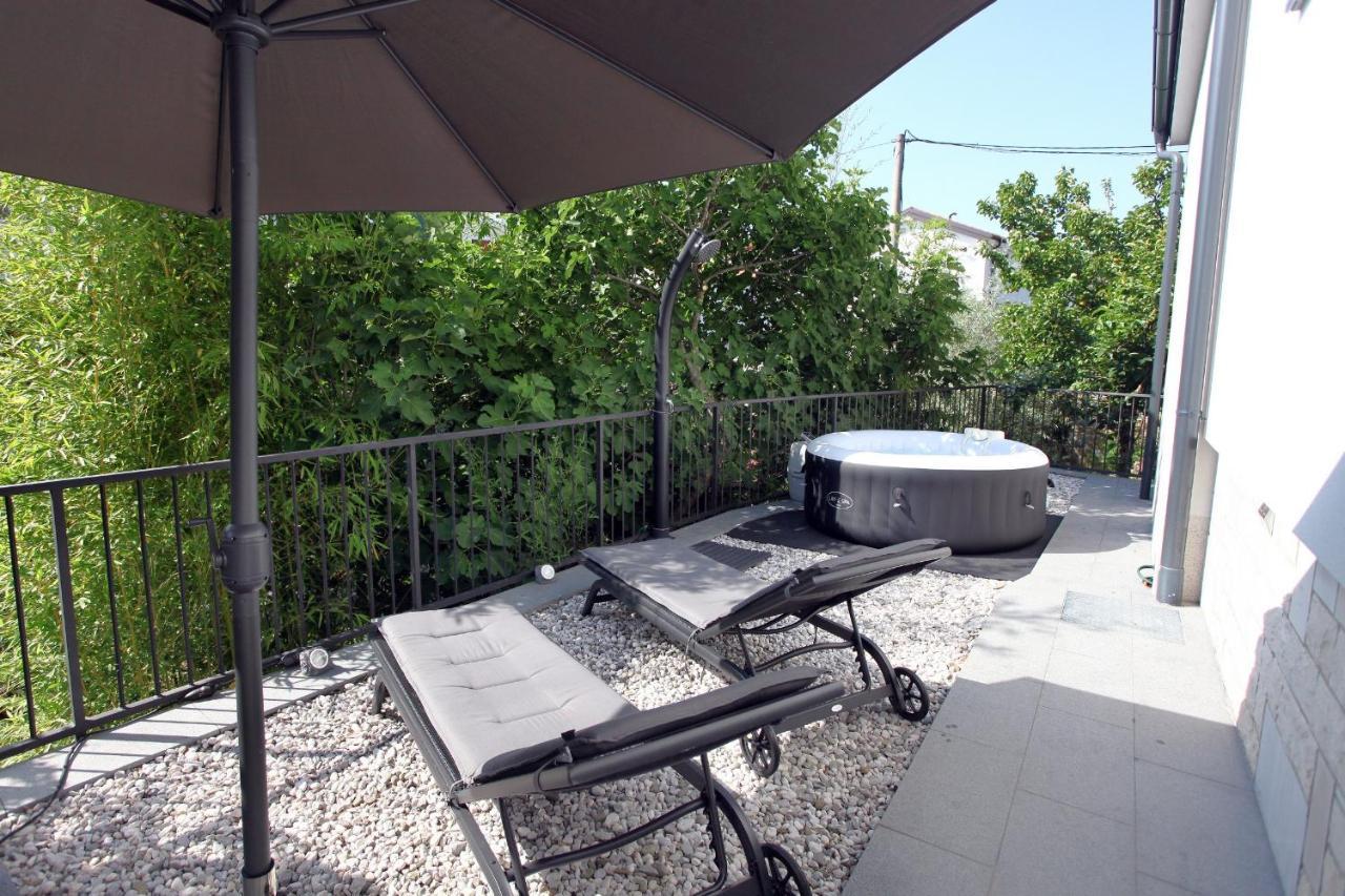 Modern Apartment Parenzana Izma Порторож Экстерьер фото