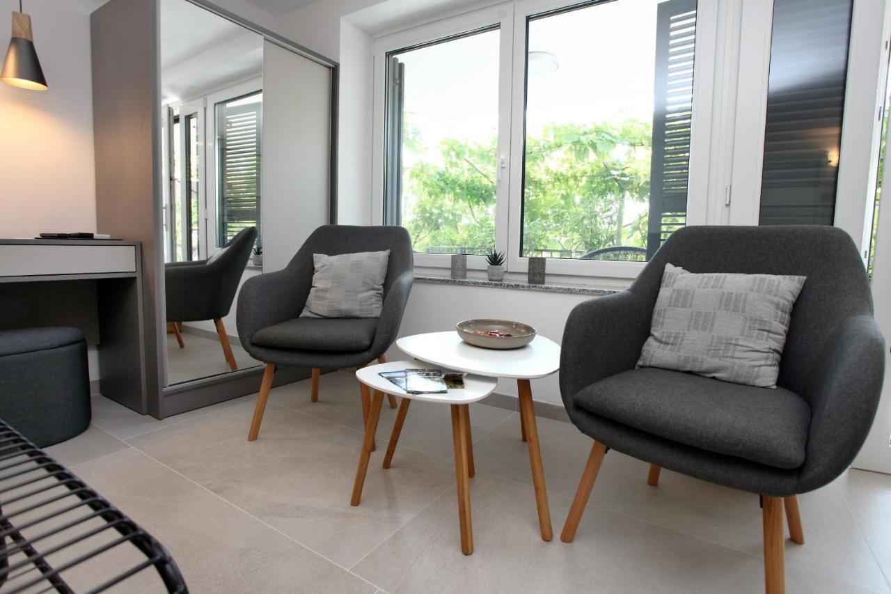 Modern Apartment Parenzana Izma Порторож Экстерьер фото