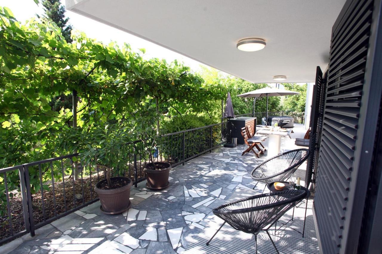 Modern Apartment Parenzana Izma Порторож Экстерьер фото